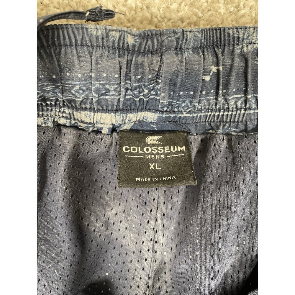 Colosseum Men's North Carolina Tar Heels Palm Trees Swim Trunks Size XL - Picture 3 of 6